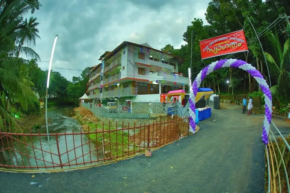 Thodupuzha 4-bhk Luxury Home awy From Home — фото 1