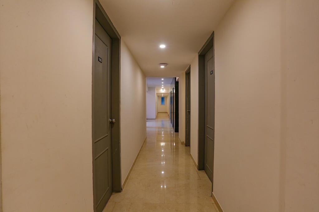 FabHotel Somani — фото 1
