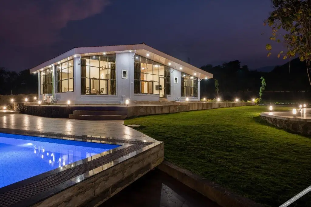 Нерал: HillRock Resort & Villas, Karjat