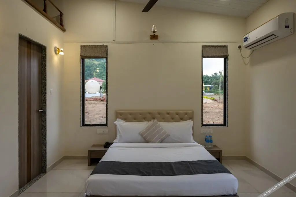 Нерал: HillRock Resort & Villas, Karjat