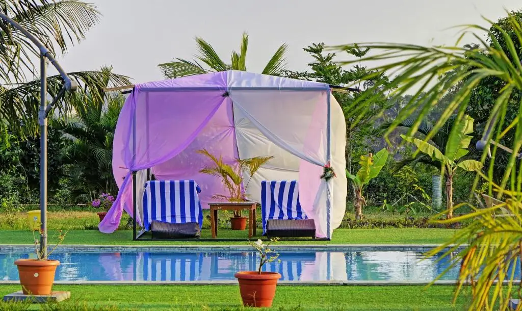 Арпора: Treebo Trend Resorte Ferro