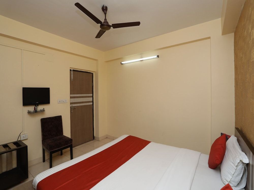 Мадхьямграм: OYO 16394 Prantik Guest House