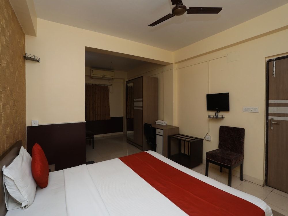 Мадхьямграм: OYO 16394 Prantik Guest House