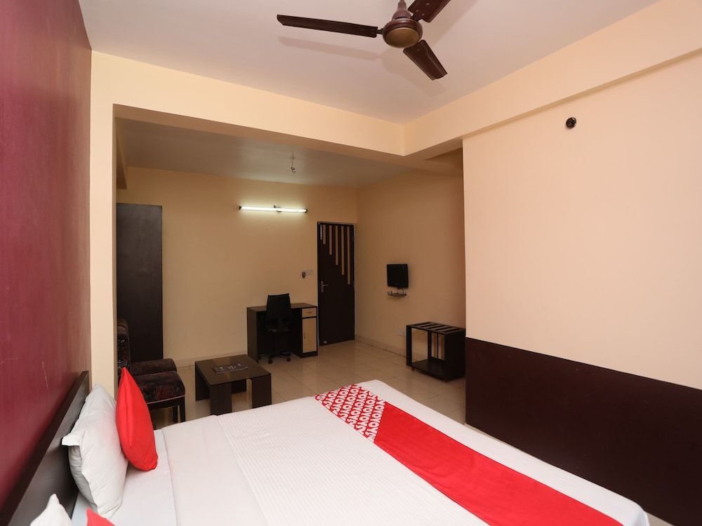 Мадхьямграм: OYO 16394 Prantik Guest House