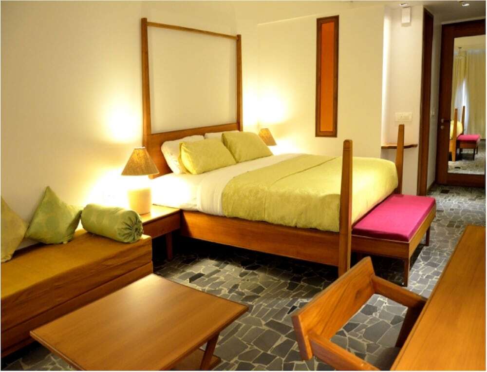 Раджкот: The Sky Imperial Aarivaa Luxury Homestay