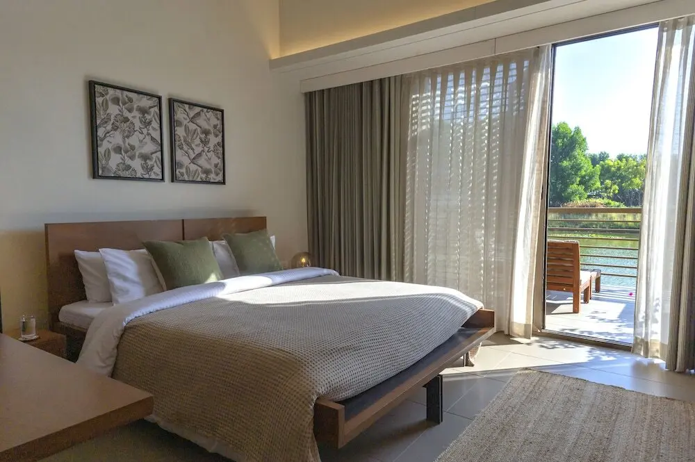 Агол: Life At Repose: Lake Villas Resort & Club