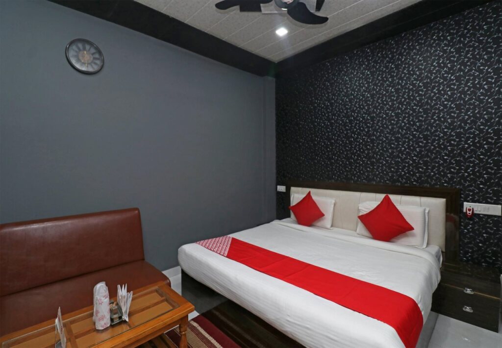 Лакхимпур: Mv Hotel By OYO Rooms