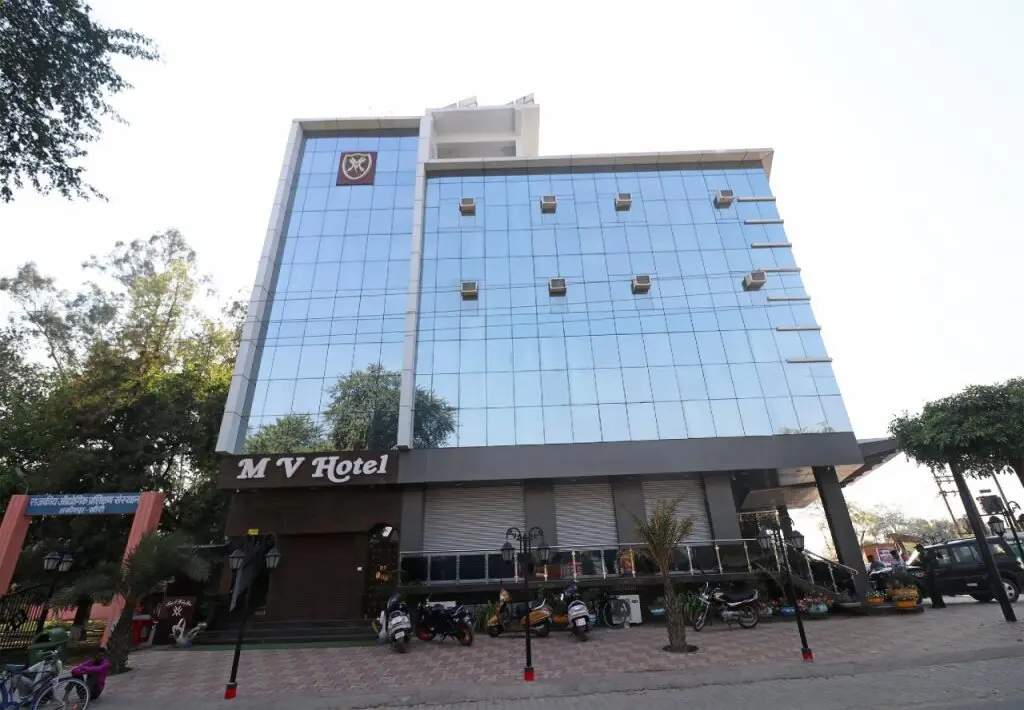 Лакхимпур: Mv Hotel By OYO Rooms