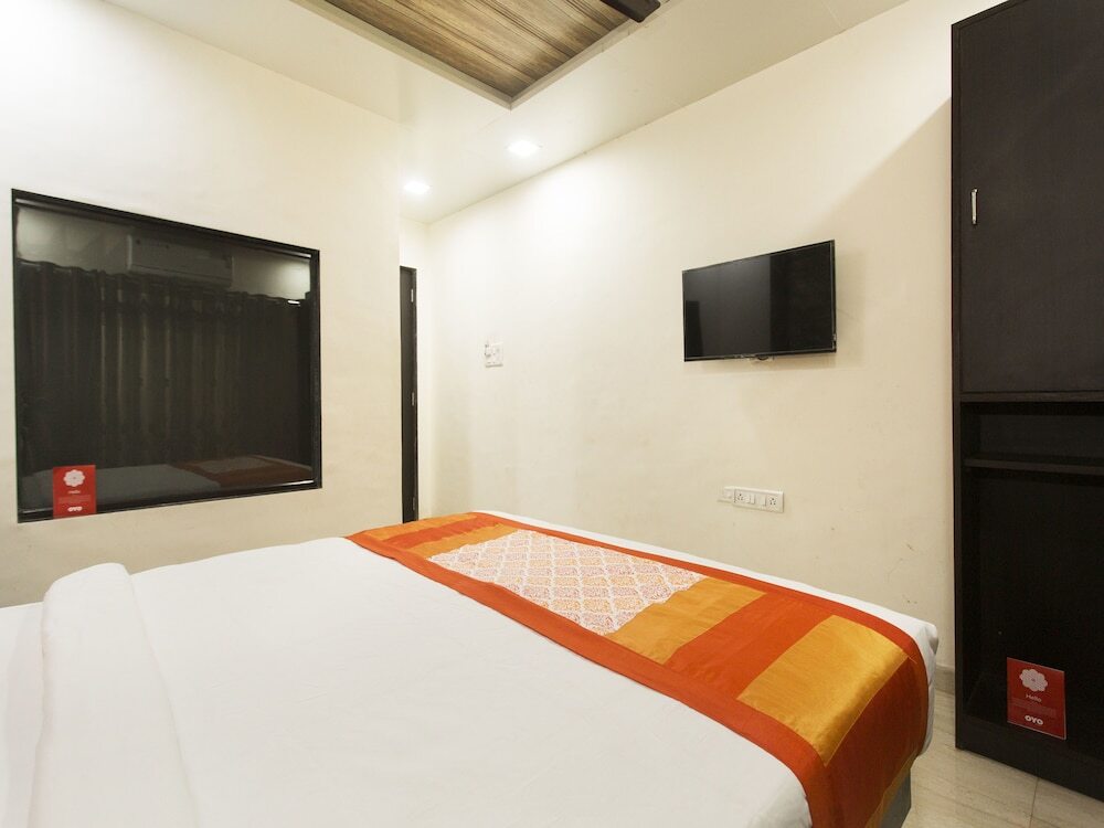 Лонавала: Hotel Swapnalok by OYO