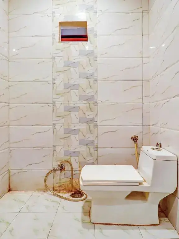 Лакхнау: Hotel Gudaura by OYO Rooms