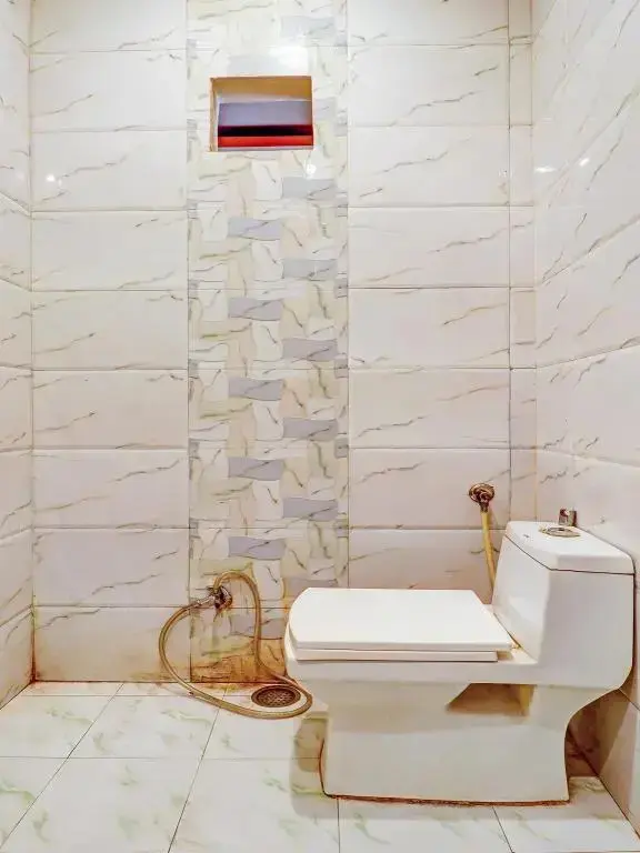 Лакхнау: Hotel Gudaura by OYO Rooms