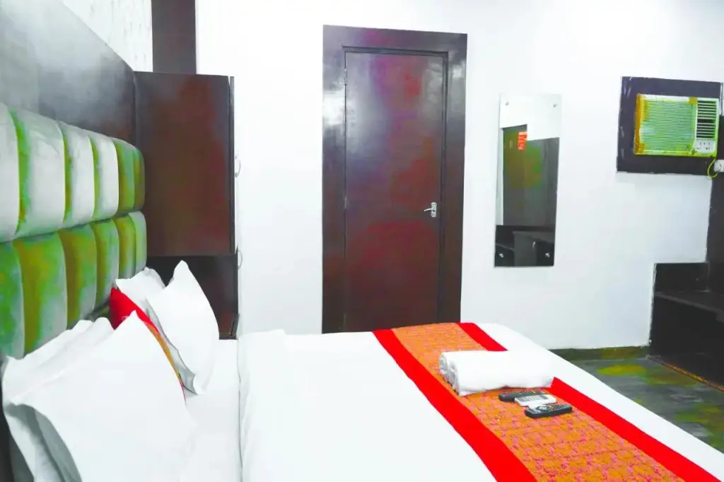 Нойда: Hotel Cladis - Noida Sector 15 by OYO