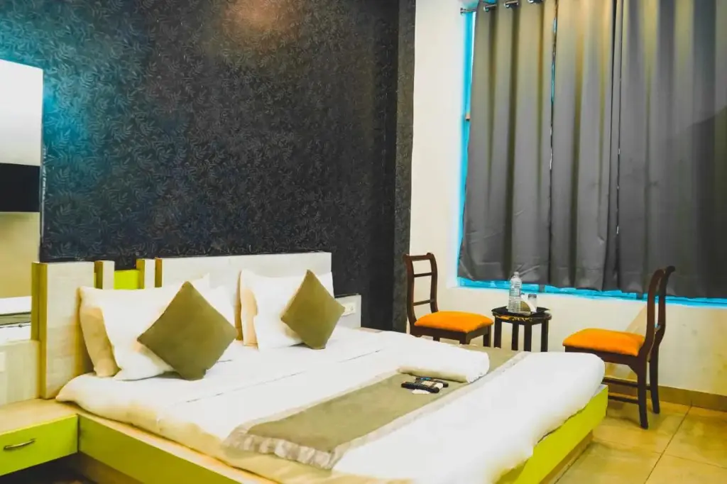Нойда: Hotel Cladis - Noida Sector 15 by OYO