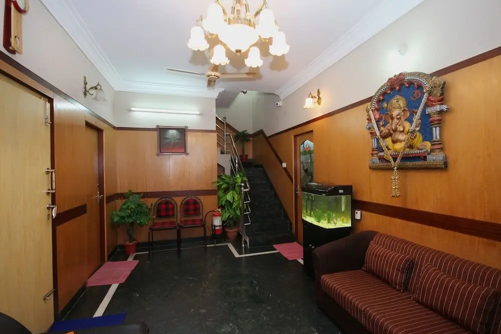 Hotel Shree Comforts by OYO Rooms — фото 1