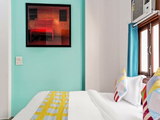 Нью-Дели: OYO Home 35789 Cozy Stay BLK Hospital