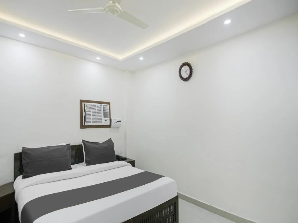Collection O 85894 Hotel City Light Guest House — фото 1