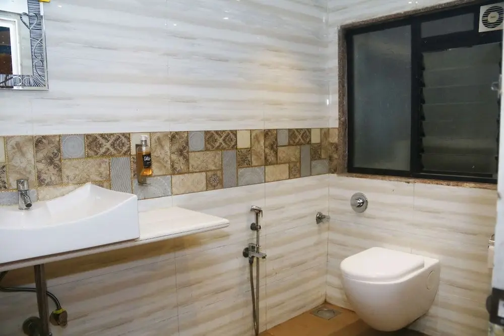 Мумбаи: Hotel West inn