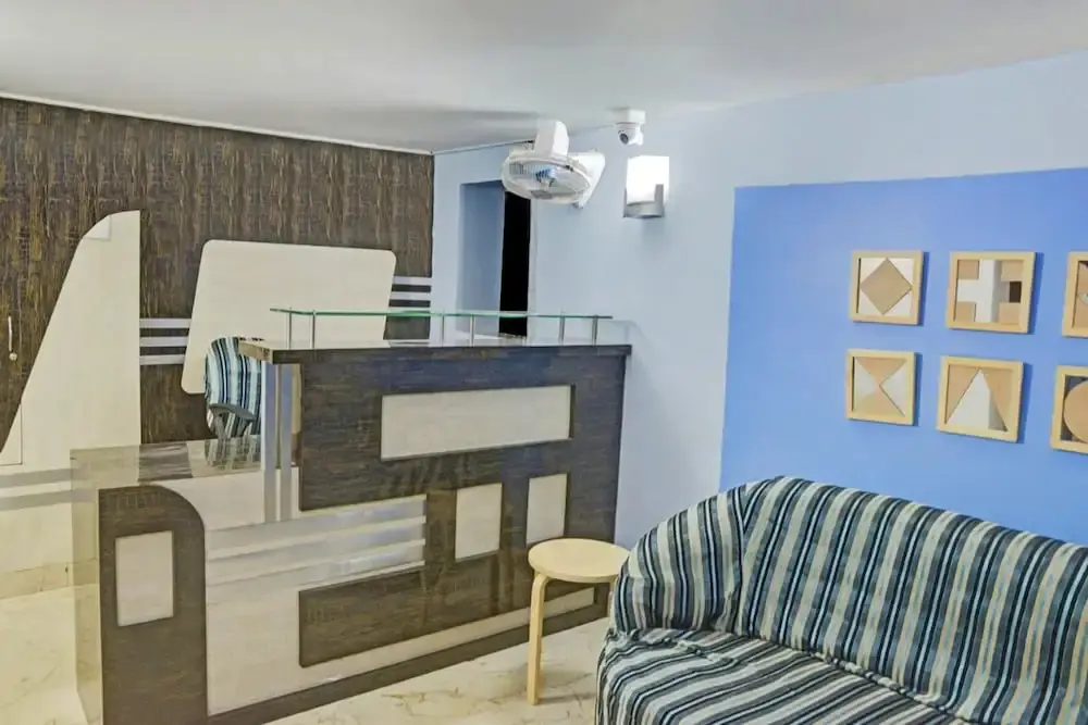 Колката: Goroomgo Amit Guest House Tagore Park Kolkata