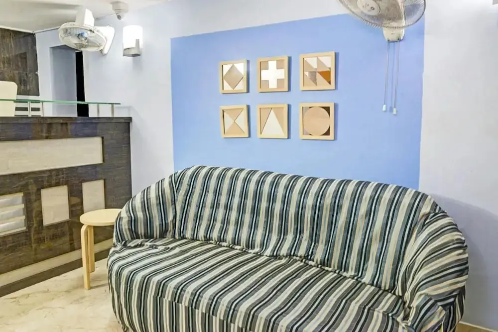 Колката: Goroomgo Amit Guest House Tagore Park Kolkata