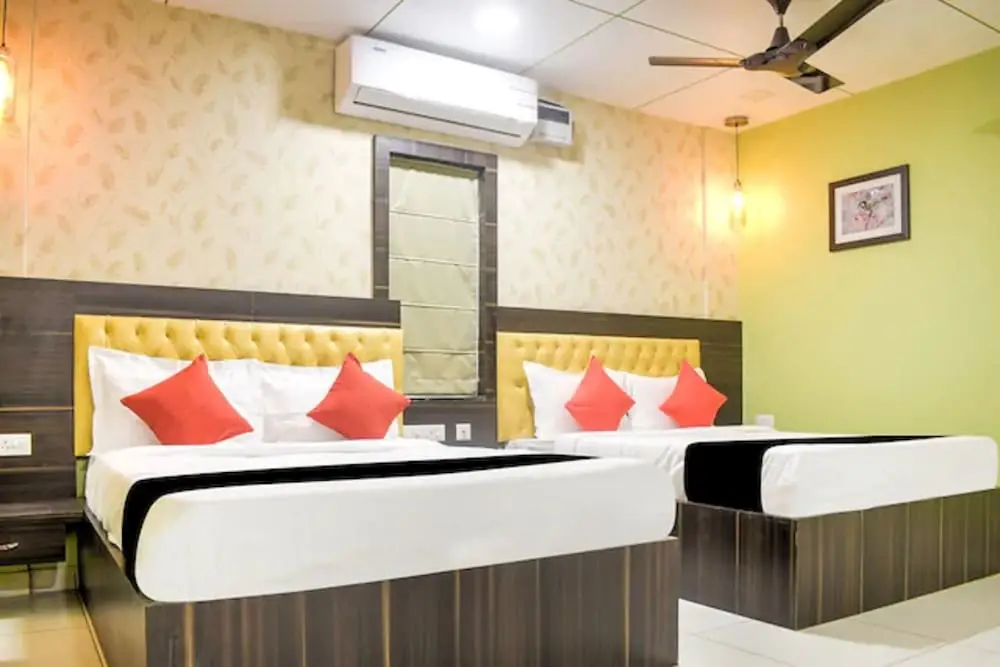 Goroomgo Royal Crown Puri — фото 1