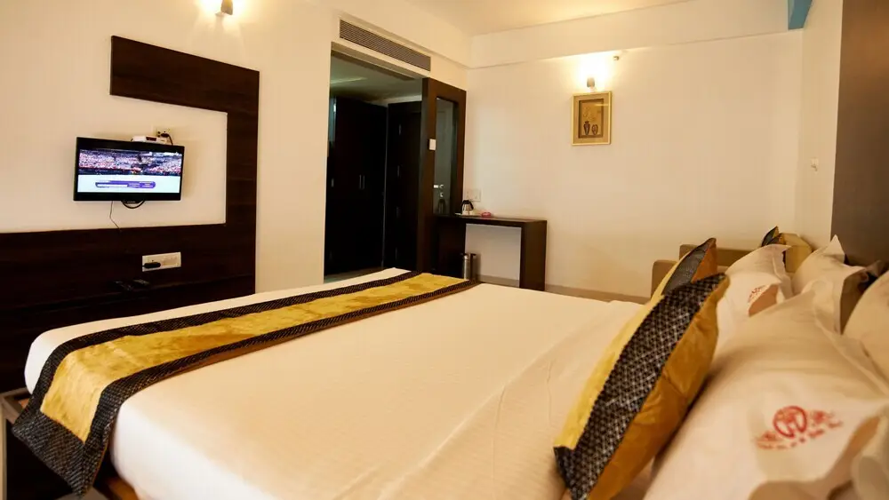 Ширди: Hotel Sai Nisarg