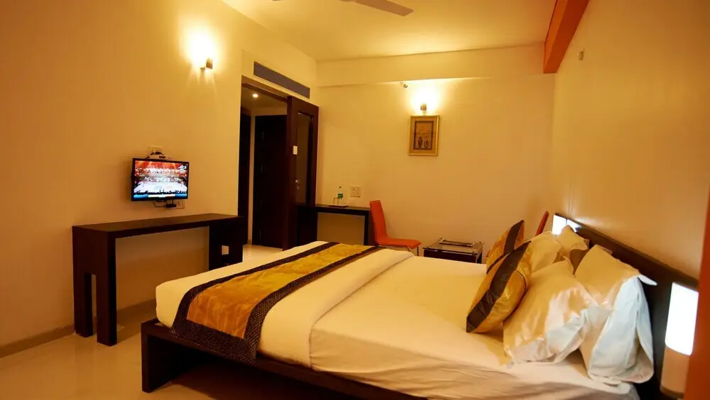 Ширди: Hotel Sai Nisarg