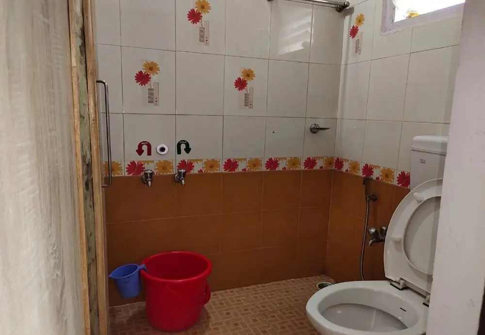 Ути: VPR Residency