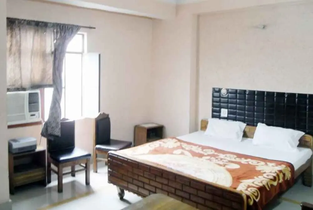 Патна: Goroomgo Welcome Palace Patna