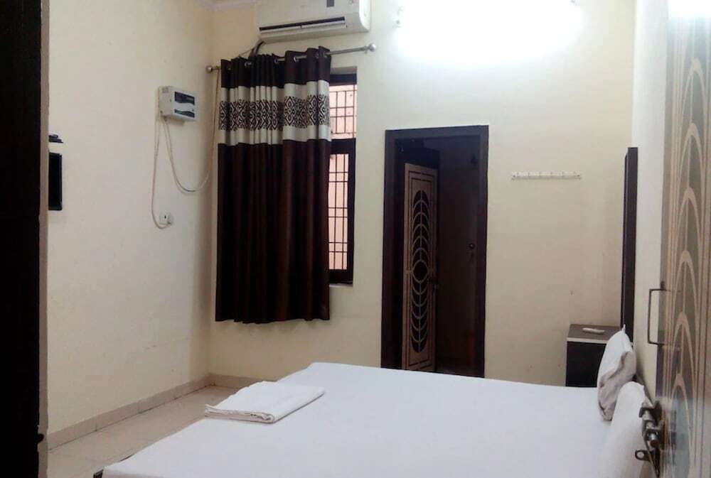 Матхура: Goroomgo Laddu Gopal Guest HouseMathura