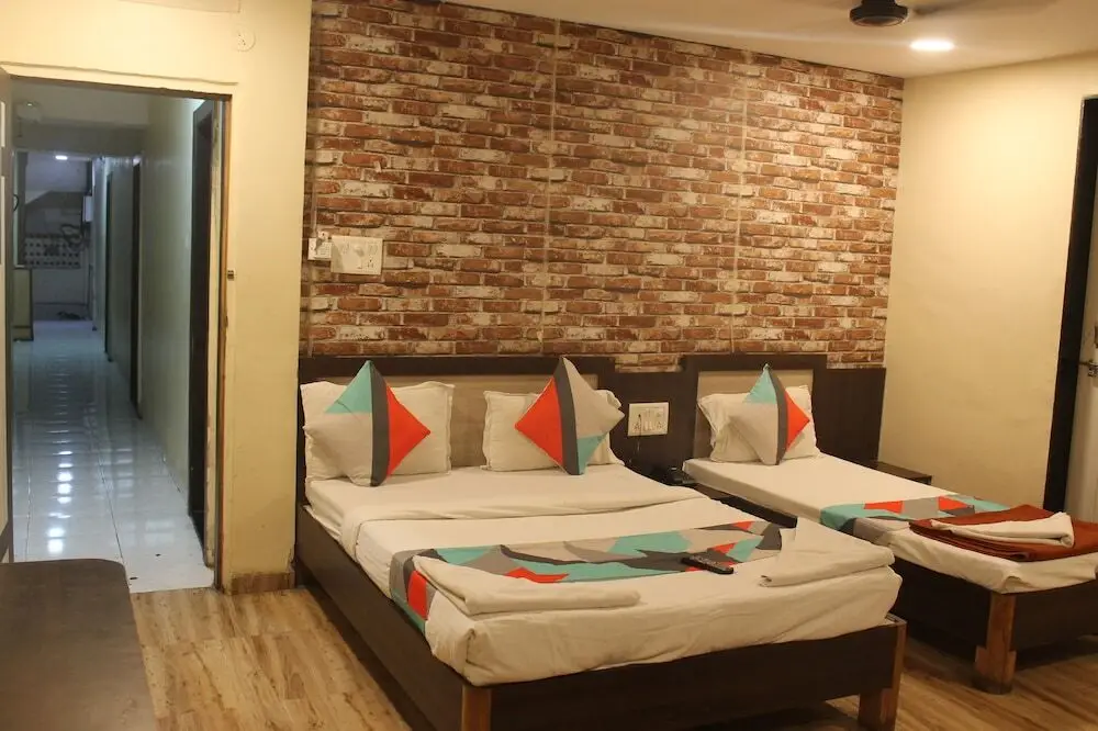 Пуна: Hotel Mukesh residency