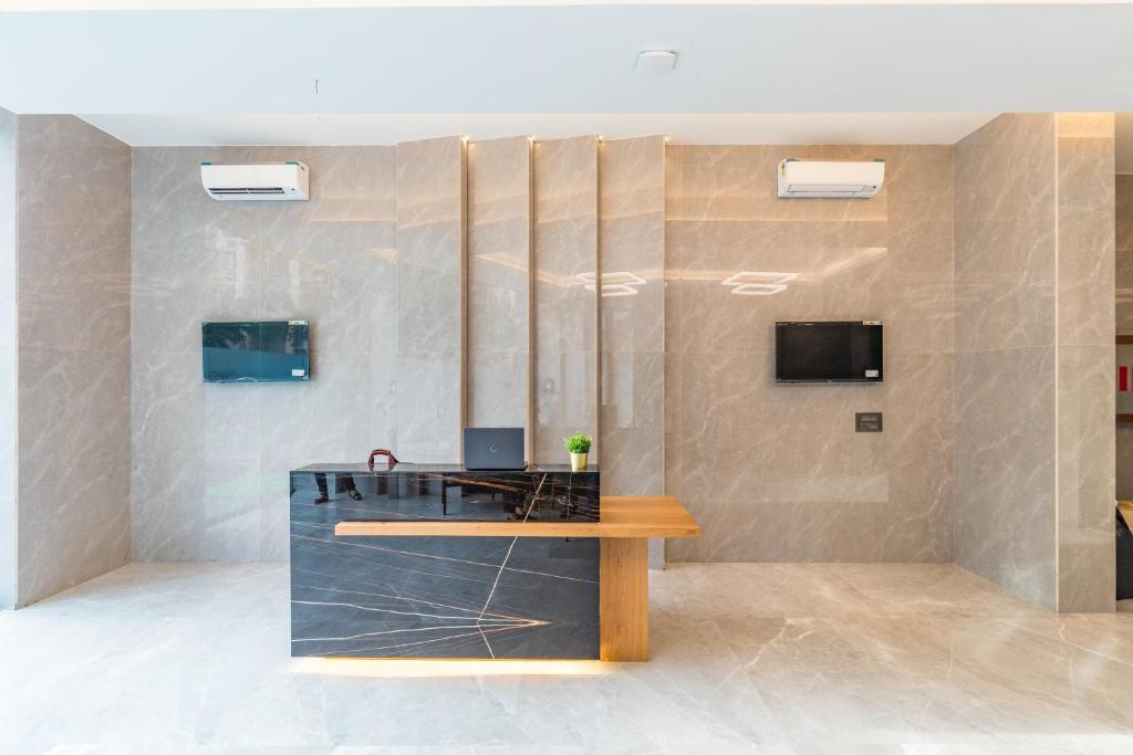AR Suites Jewels Royale — фото 1