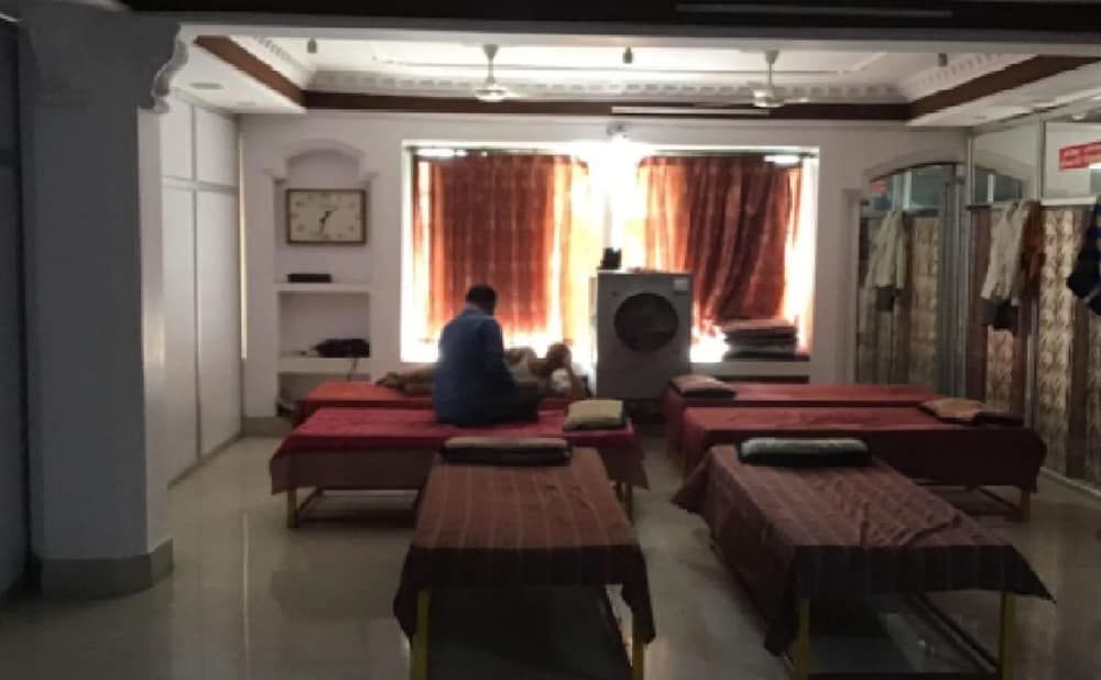 Лакхнау: Goroomgo R. K. Dormitory Lucknow