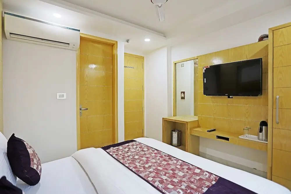 Нью-Дели: Hotel Kuber International