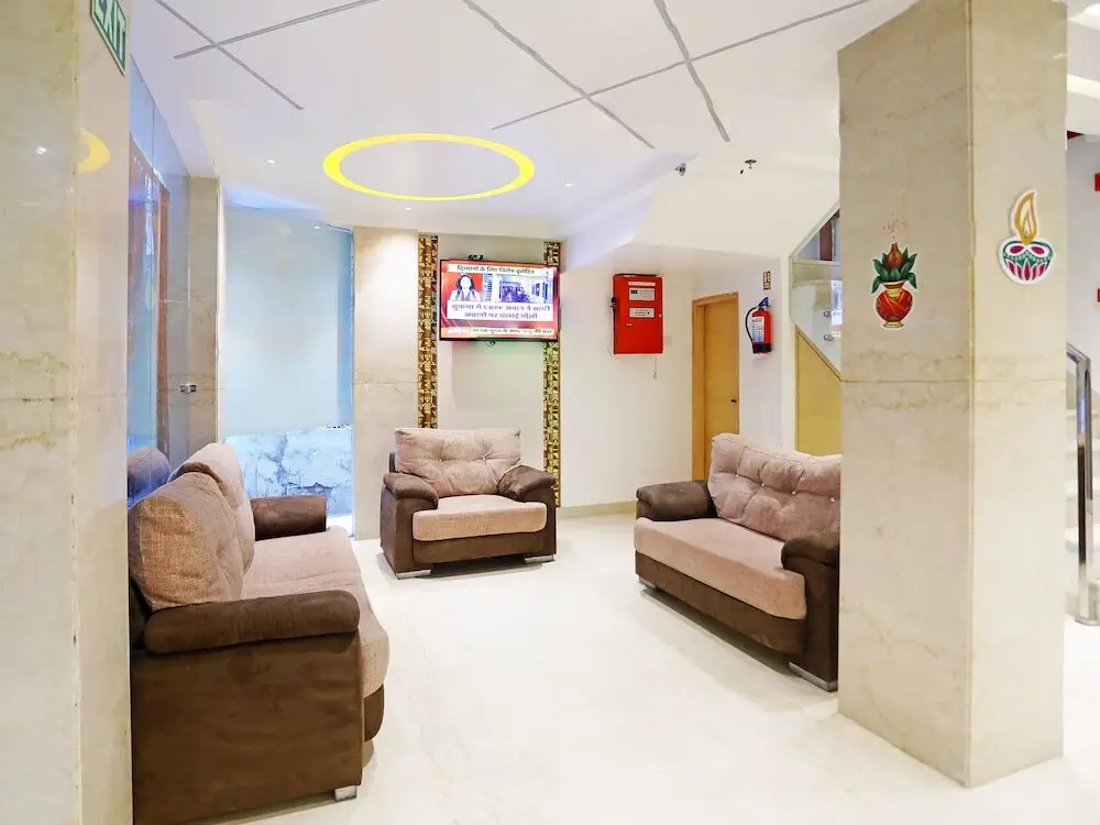Нью-Дели: Hotel Kuber International