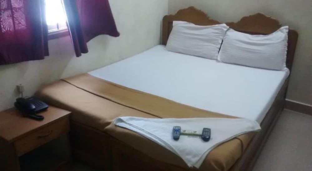 Ченнаи: Goroomgo Central Afia Residency chennai
