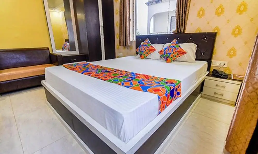 Колката: Goroomgo Anshika Inn New Town Kolkata