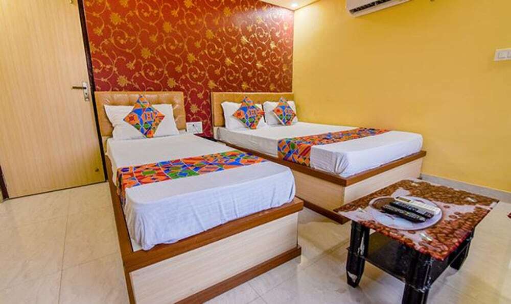 Колката: Goroomgo Anshika Inn New Town Kolkata