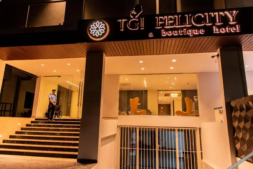 TGI Felicity — фото 1