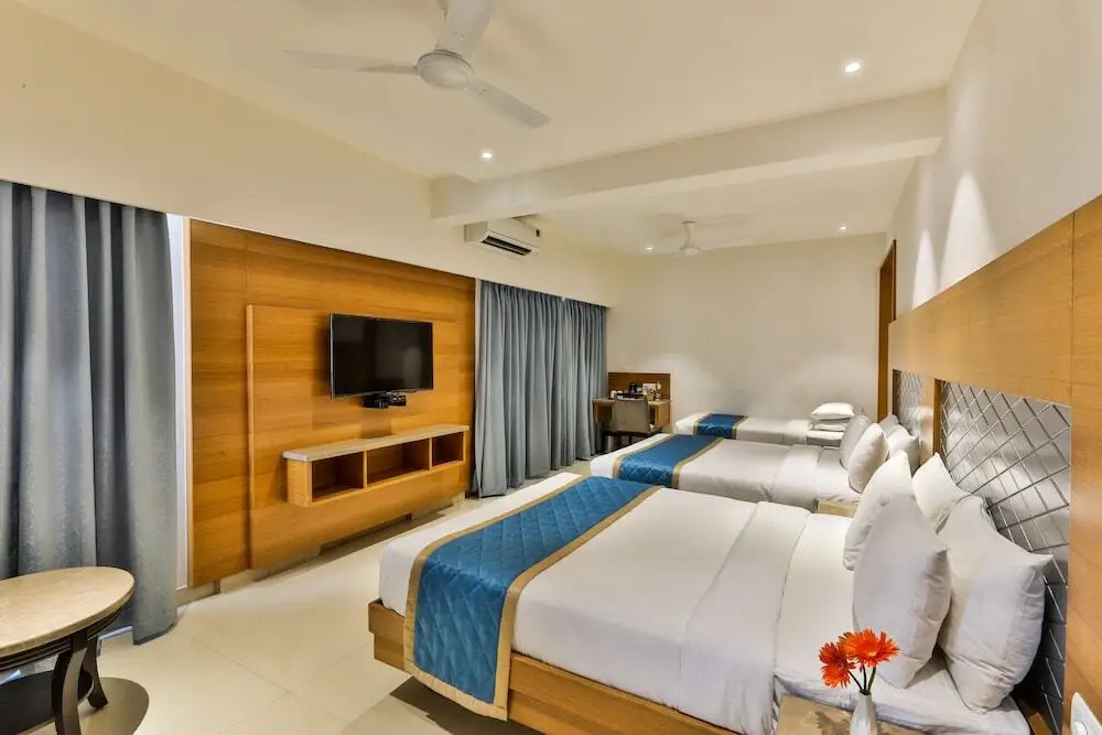 Бангалор: Hotel Vbr Grand Inn