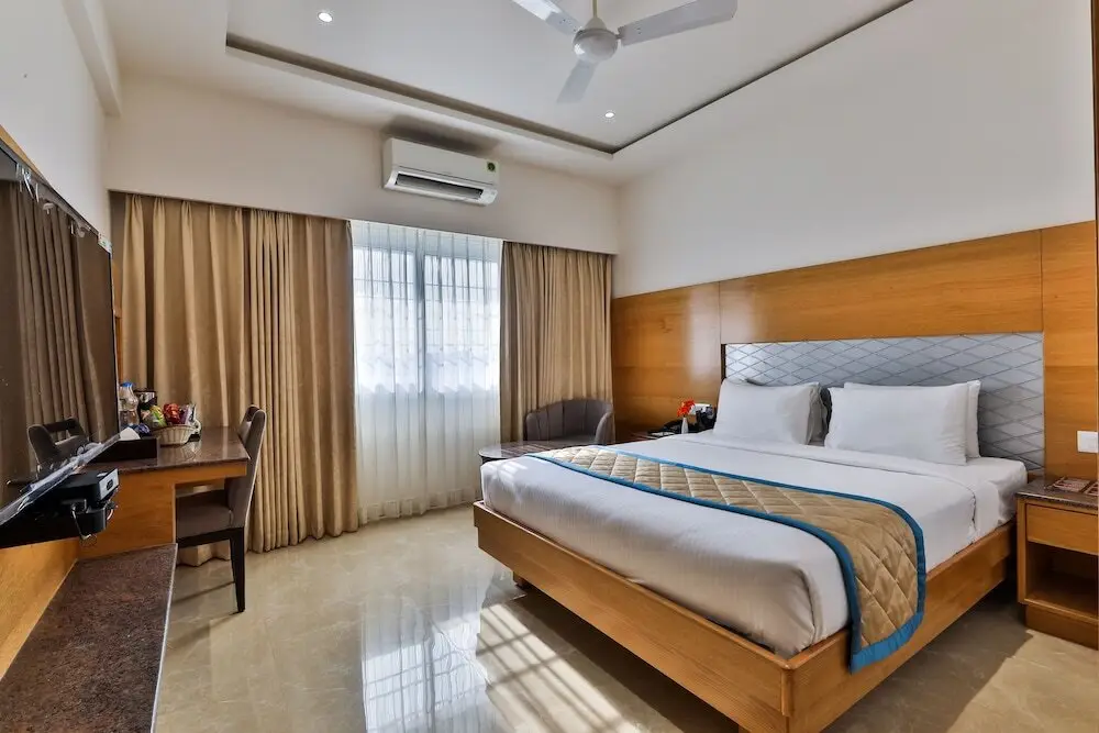 Бангалор: Hotel Vbr Grand Inn