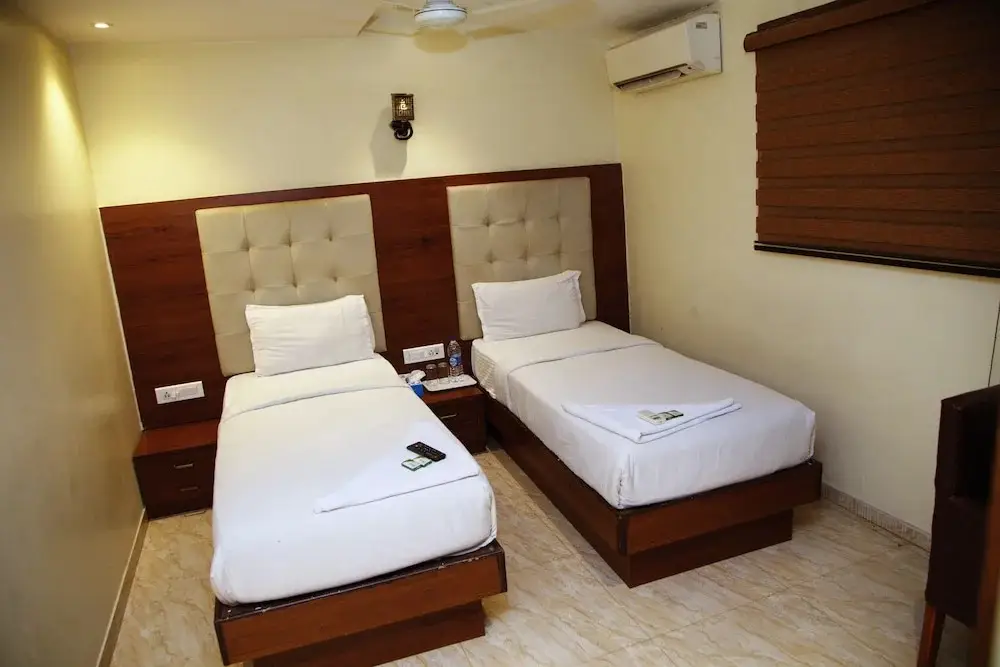 Мумбаи: Hotel Dalon
