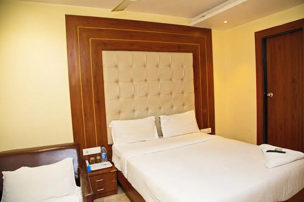 Мумбаи: Hotel Dalon