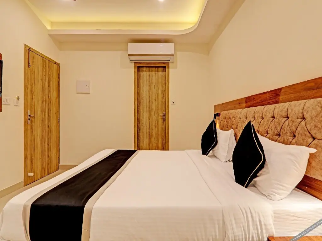 Лакхнау: Hotel Heera Grand