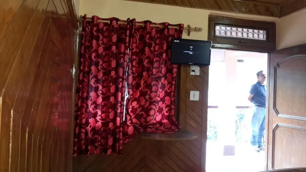 Наинитал: Goroomgo Sangita Paradise Nainital