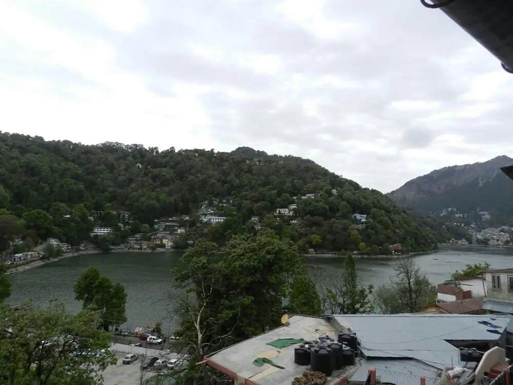Наинитал: Goroomgo Sangita Paradise Nainital
