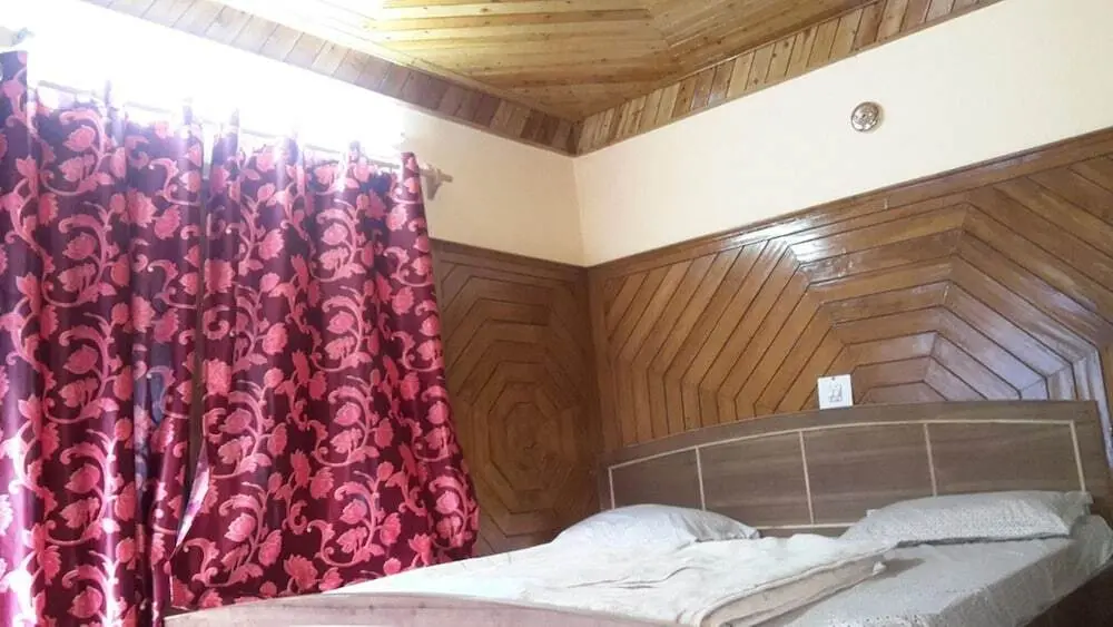 Наинитал: Goroomgo Sangita Paradise Nainital