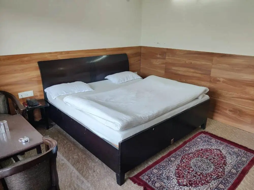 Наинитал: Goroomgo Sangita Paradise Nainital
