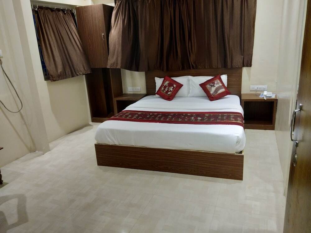 Мумбаи: RK Hotel