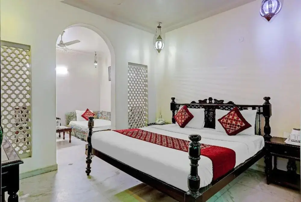 Нью-Дели: Staybook Atlanta New Delhi Train Station