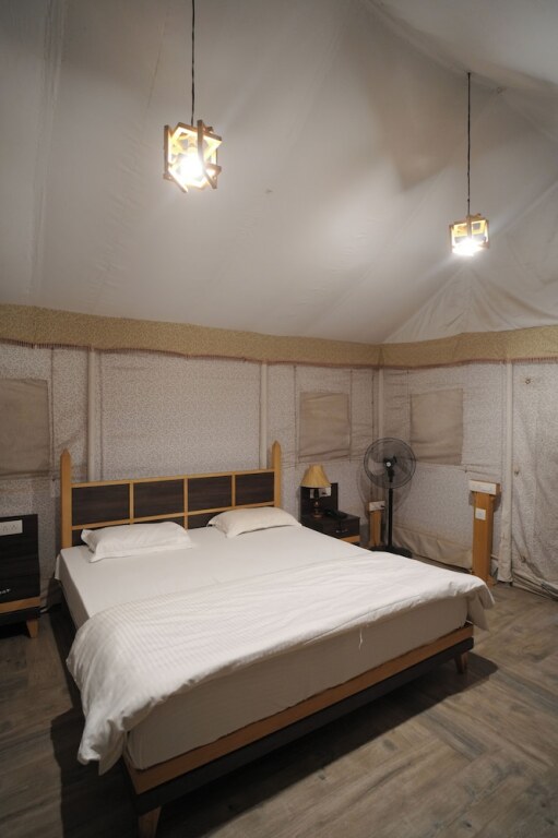 Мандви: Palace Beach Camp